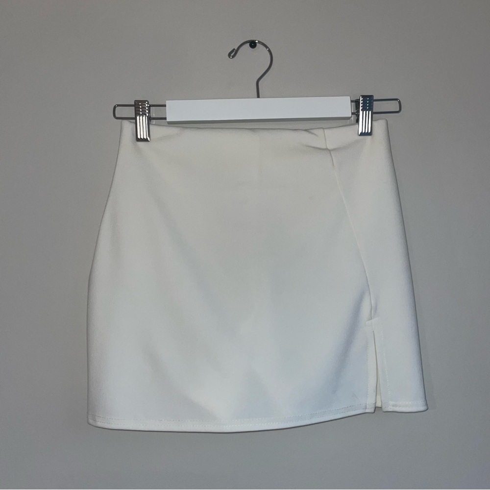 Missguided Women’s Side Split A Line White Mini Skort Size Small